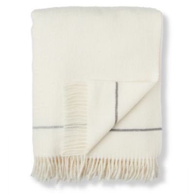 KVADRAT Hild cream stripe throw