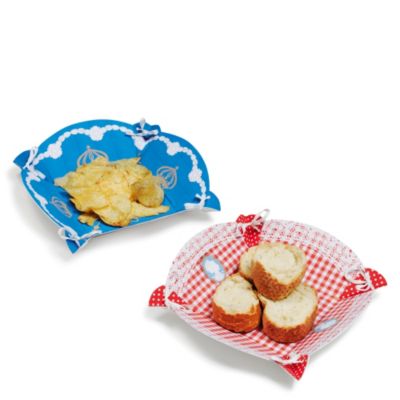 TALKING TABLES Set of four British street party bowls
