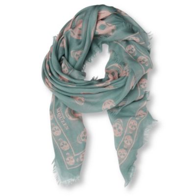 ALEXANDER MCQUEEN Printed skull pashmina aqua pink