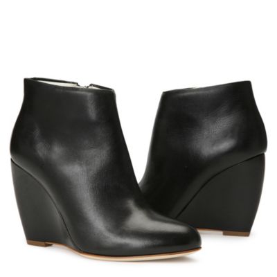 Hanover boots
