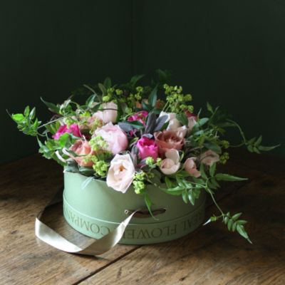 THE REAL FLOWER COMPANY Chelsea 2012 antique/pink arrangement