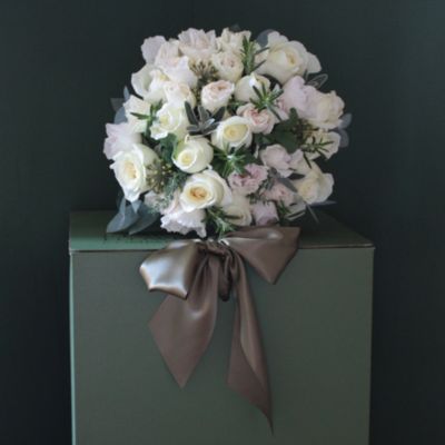 THE REAL FLOWER COMPANY Ivory medium bouquet