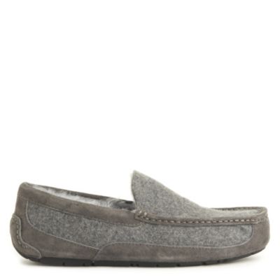 UGG Ascot slipper shoes