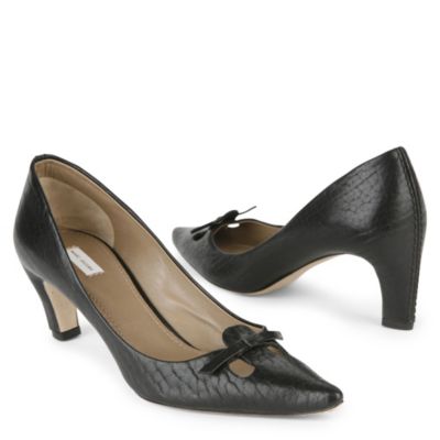 Gotama mid heel courts
