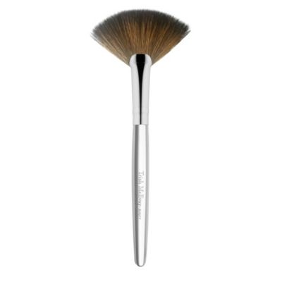 TRISH MCEVOY Brush 62 Fan