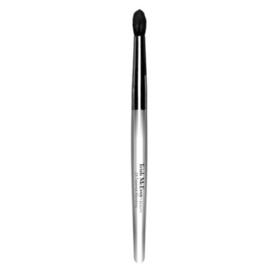TRISH MCEVOY Brush 29 Tapered Blending