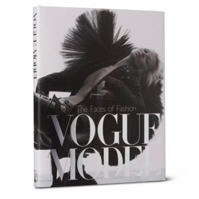 BOOKSHOP Vogue Model: The Faces of Fashion by Robin Derrick and Robin Muir